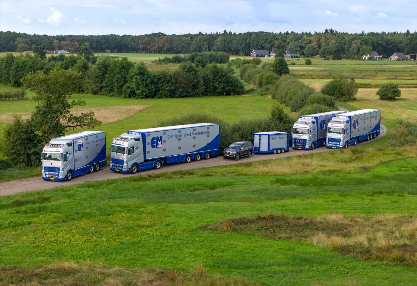 Het wagenpark van Erik Nijsink Vee & Varkenshandel